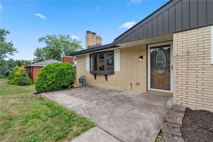 Property Photo: 147 Orchard Drive PA 15317