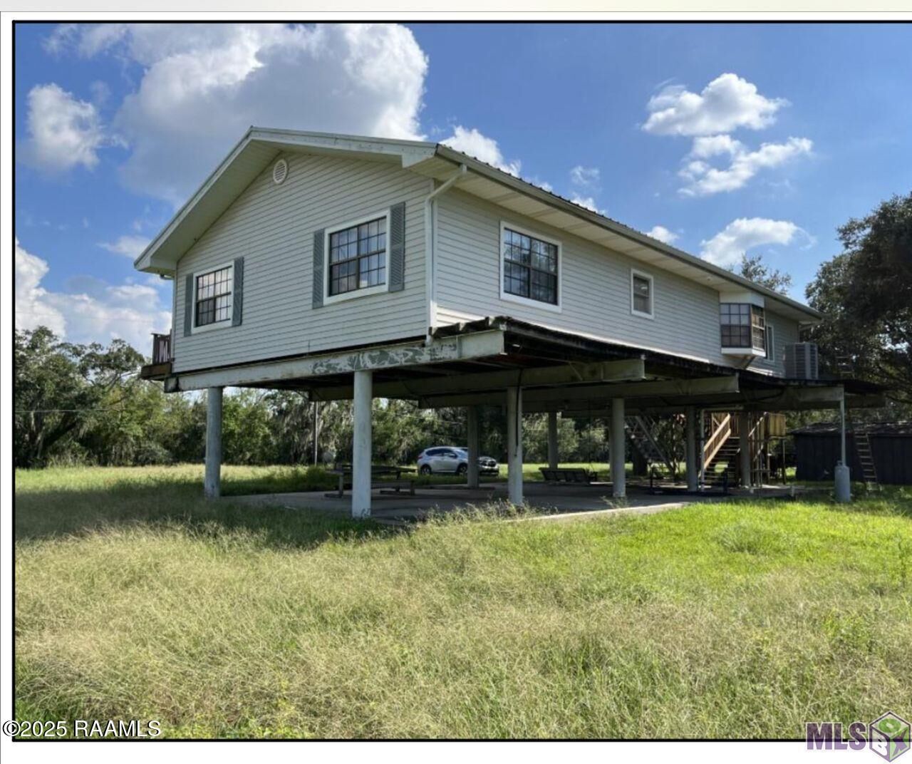 Property Photo:  6400 Gall Road  LA 70560 