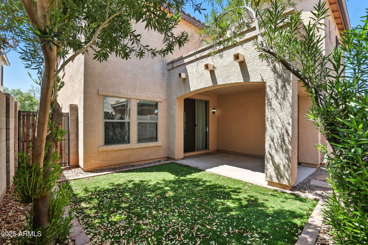 Property Photo:  21116 E Avenida Del Valle --  AZ 85142 
