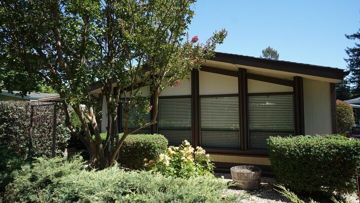 Property Photo: 128 Brookhill Court CA 95409