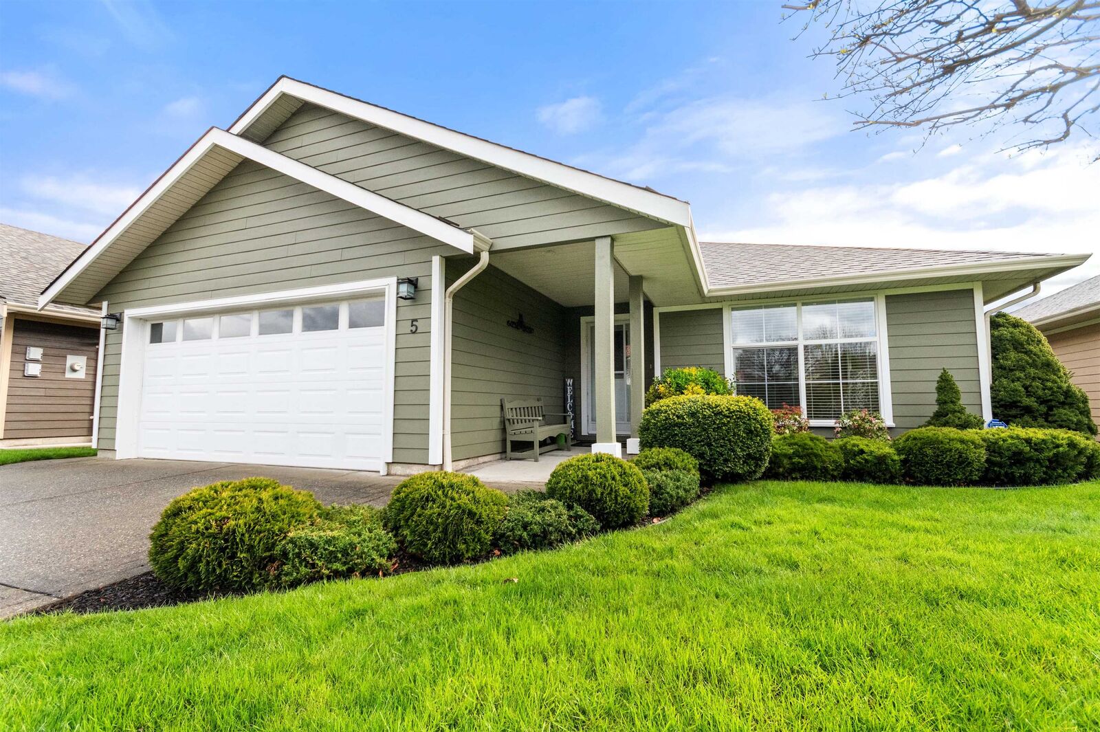 Property Photo: 7291 Morrow Road 5 BC V0M 1A2