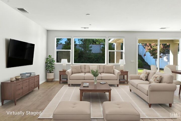 Property Photo: 14316 Barbon Beck Avenue CA 93311