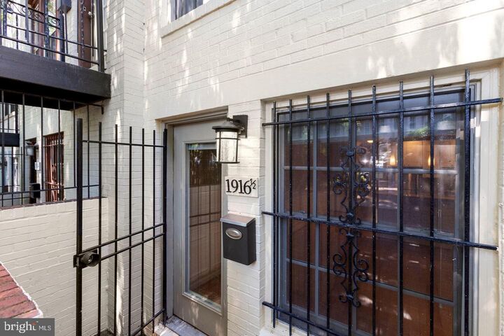 Property Photo:  1916.5 New Hampshire Avenue NW  DC 20009 