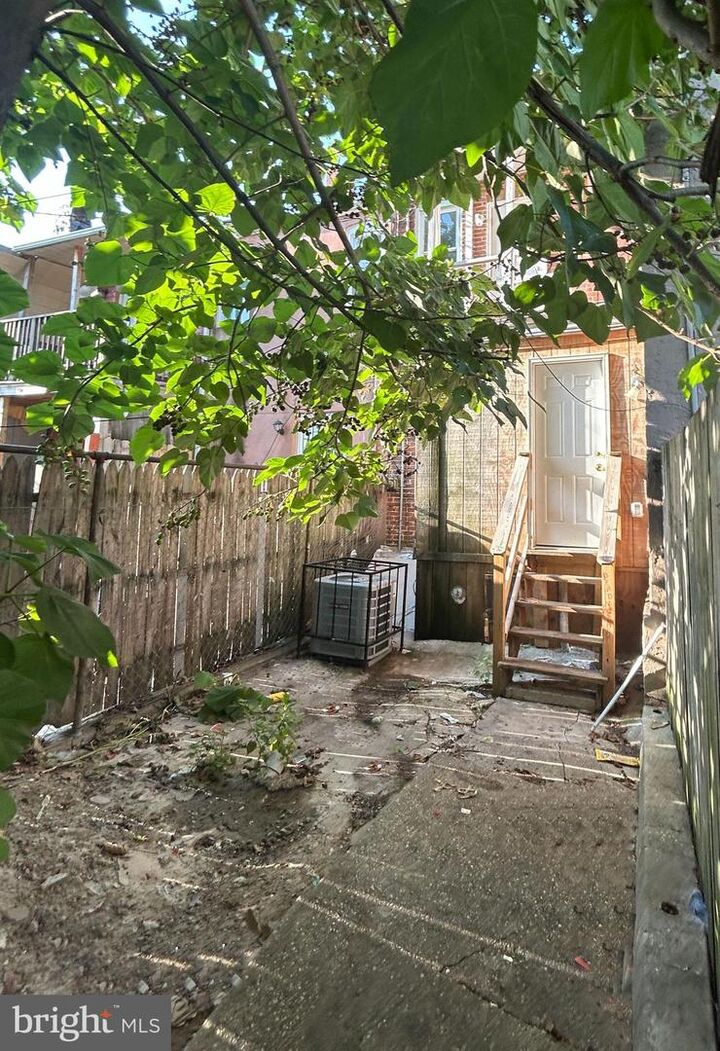 Property Photo:  2512 Jefferson Street  MD 21205 