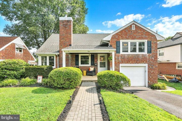 Property Photo: 211 Opal Avenue PA 19606