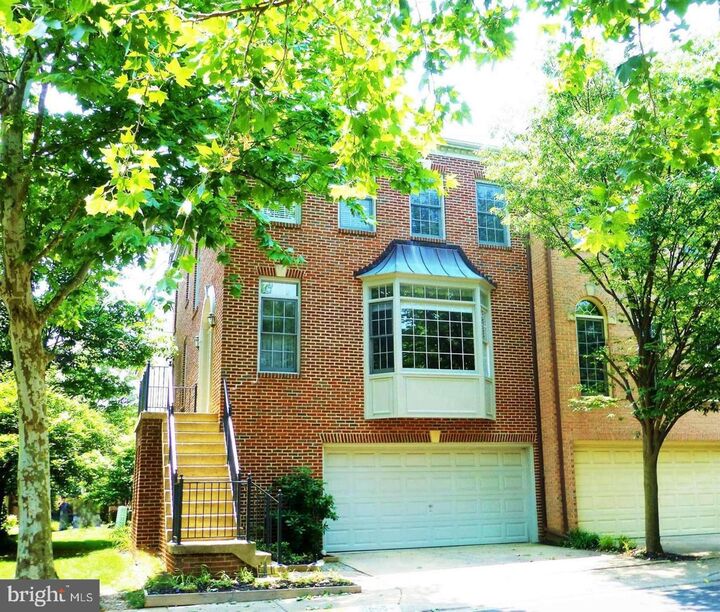 10555 James Wren Way  Fairfax VA 22030 photo