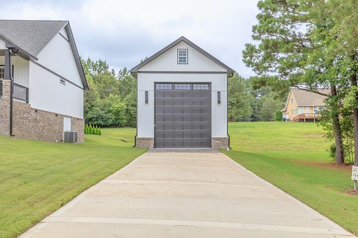 Property Photo: 170 Stonegate Place GA 30710