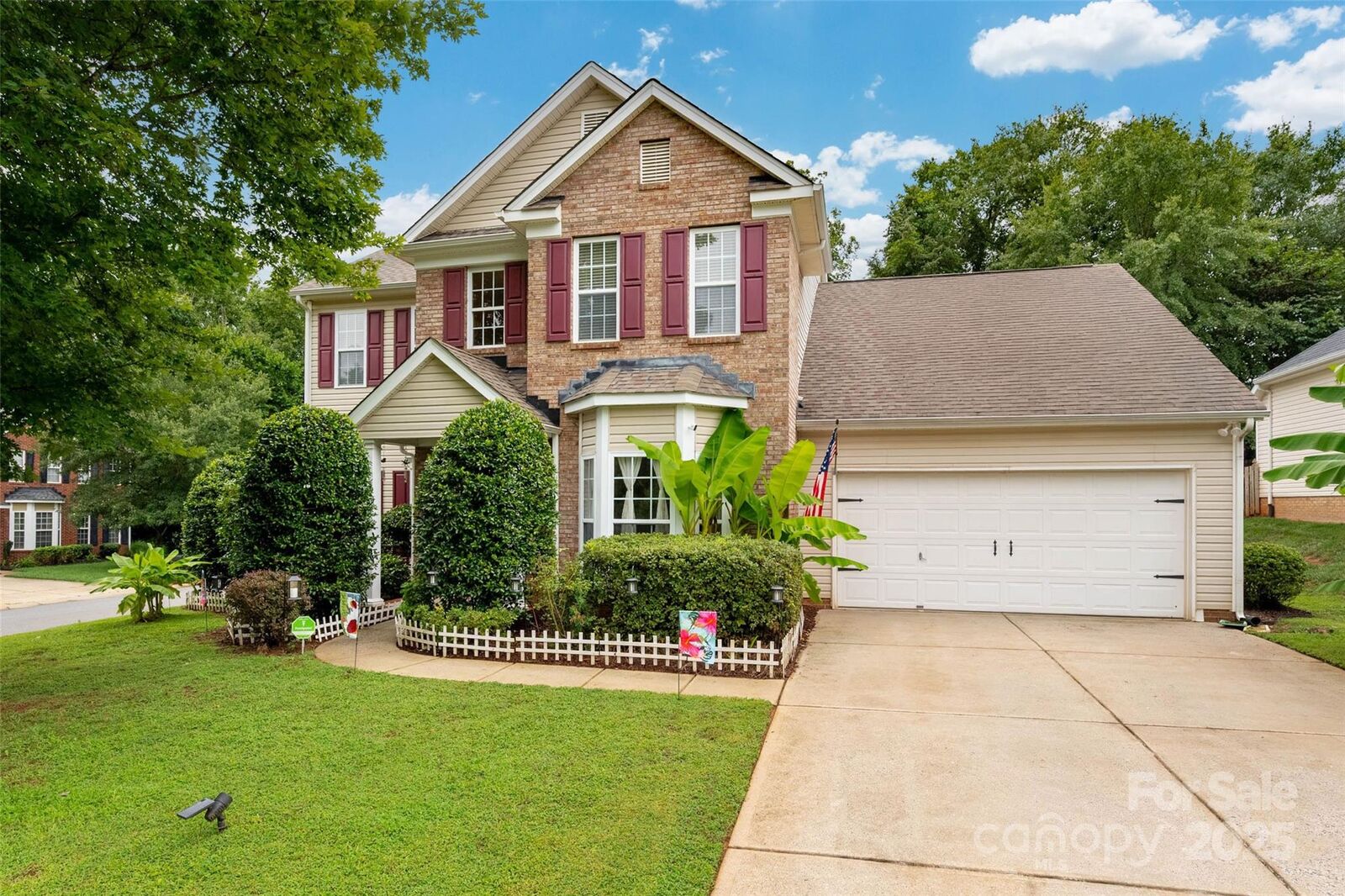 Property Photo:  17522 Baldwin Hall Drive  NC 28277
