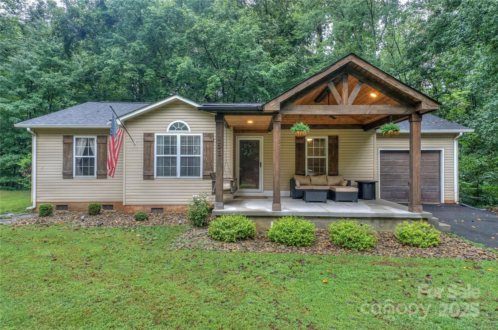 Property Photo: 153 Creek Branch Drive NC 28115