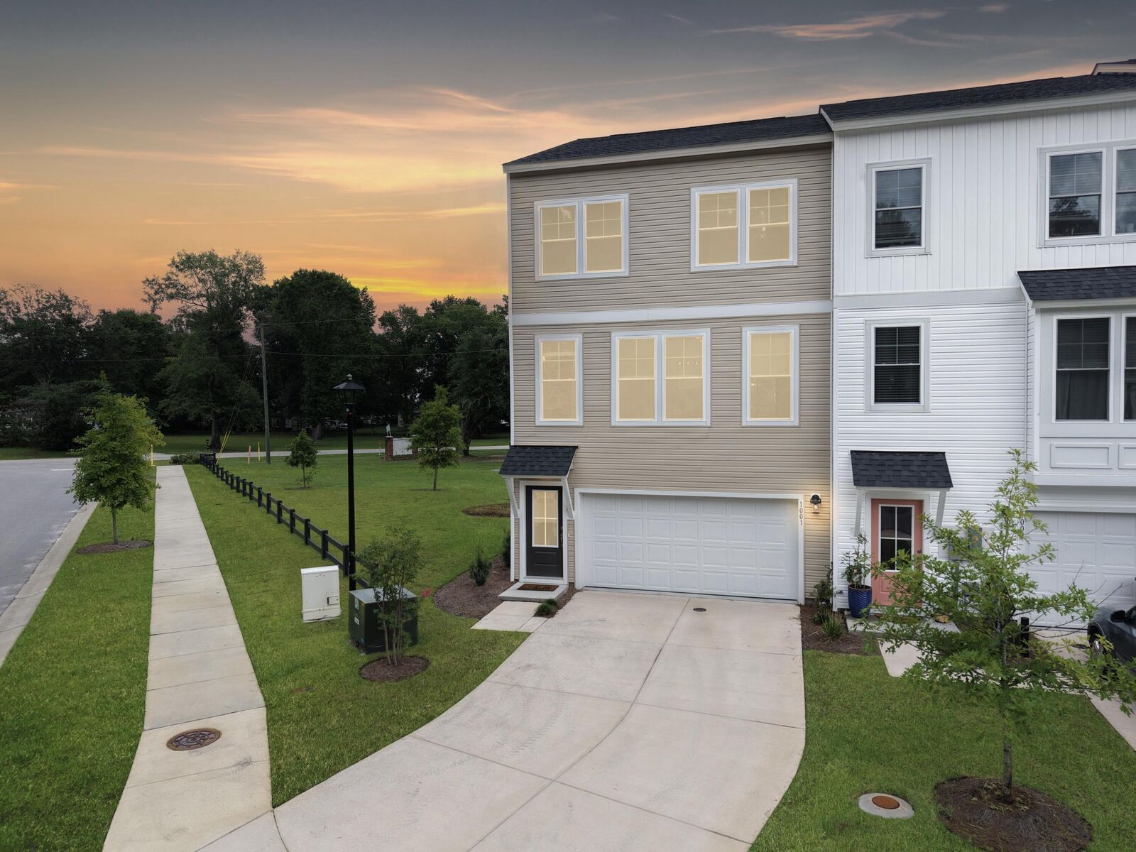 Property Photo: 1001 Pettiford Place SC 29410