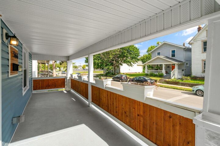 Property Photo:  566 Stewart Avenue  OH 43206 