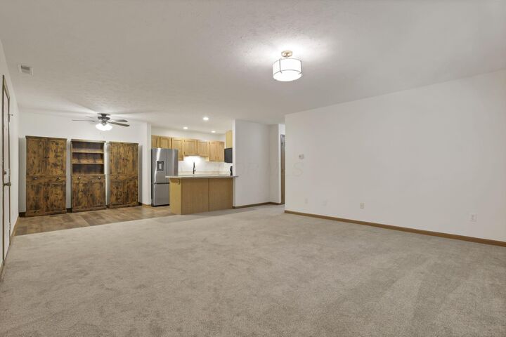 Property Photo: 1136 Chatham Drive OH 43701