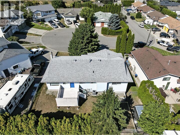 Property Photo: 256 Valleyview Place BC V2C 6M3
