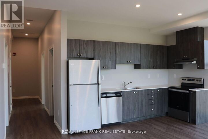 Property Photo:  513 Dundas Street East D  ON L1N 0N4 