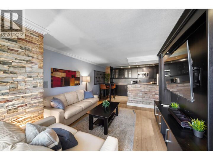 Property Photo:  1050 Burrard Street  BC V6Z 2S3 