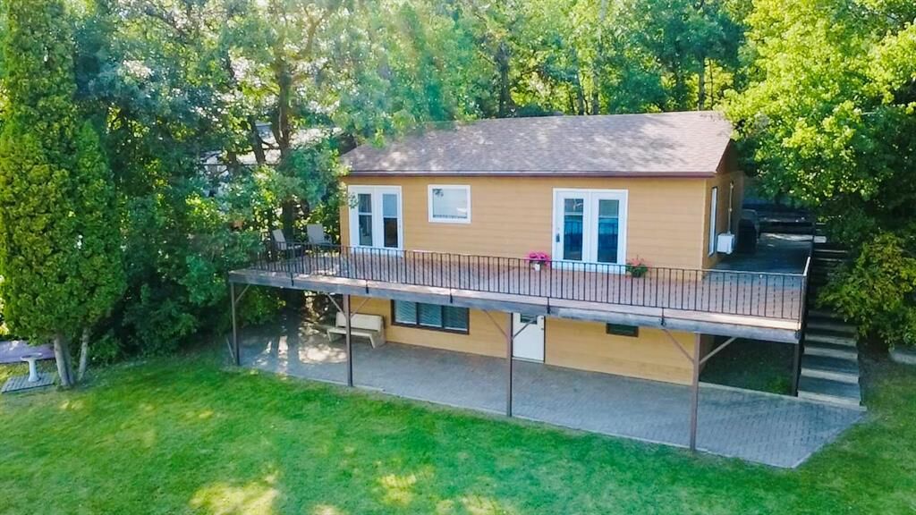 Property Photo:  1003 Franklin Hasselfield Road  MB R0M 0M0 
