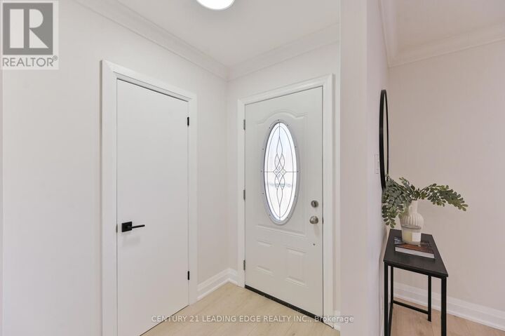 Property Photo: 54 Bimbrok Road ON M1K 4T9