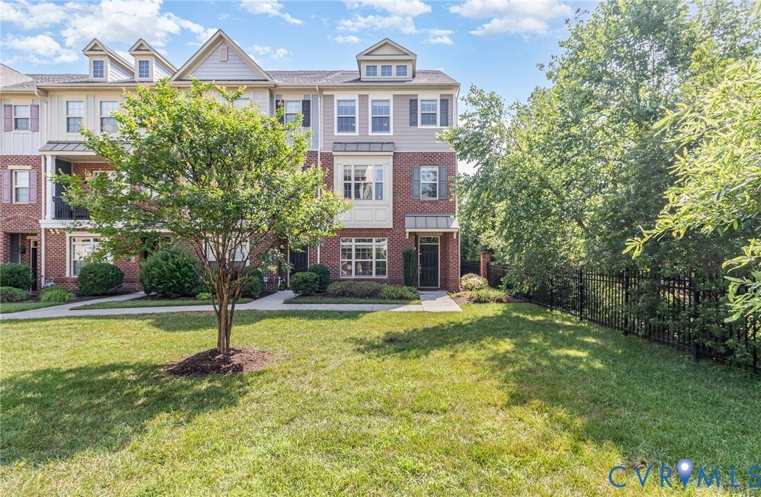 Property Photo:  10939 Parkshire Lane  VA 23233 