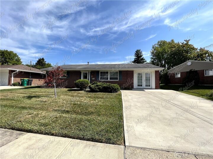 Property Photo:  170 W Market Street  OH 45066 