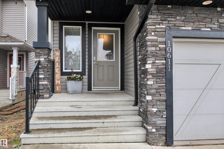 Photo de la propriété:  10611 98 Street  AB T8R 2P2 