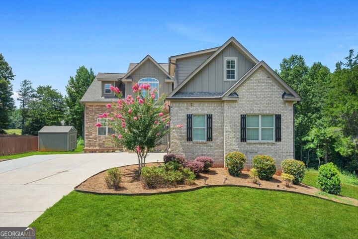 Property Photo: 205 Calvery Way GA 30252