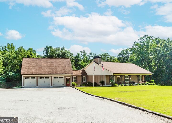 Property Photo: 515 Gregory Road GA 30014