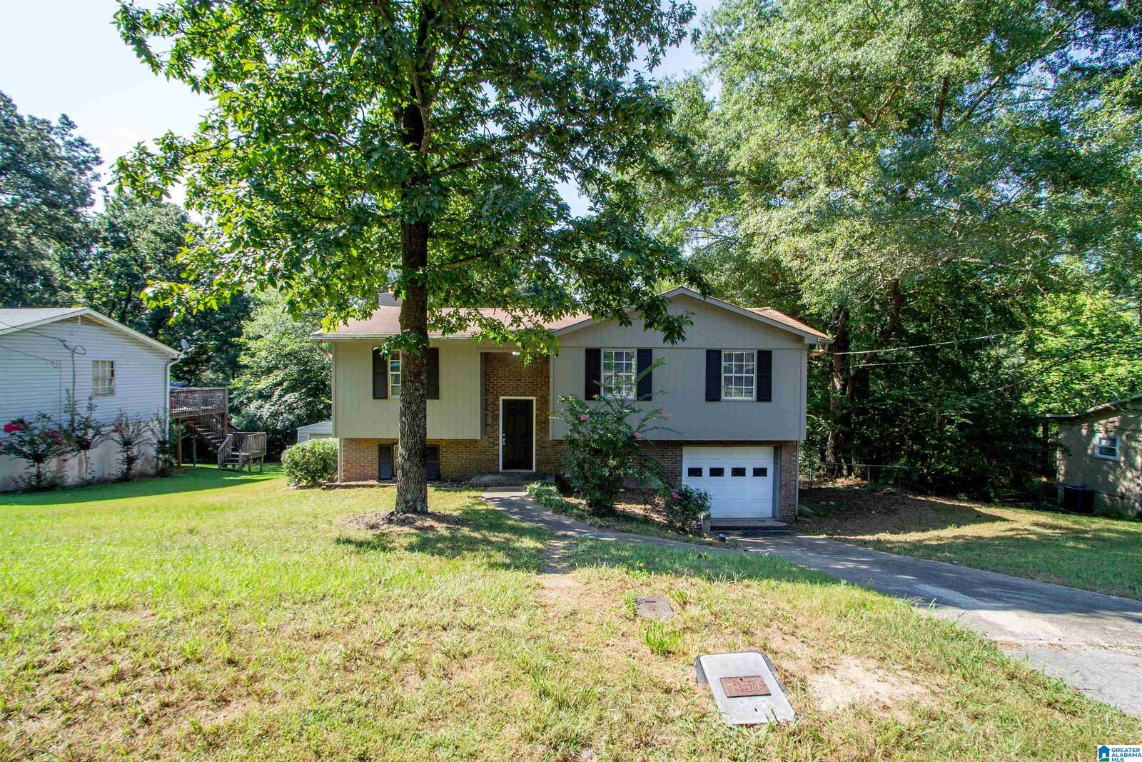 Property Photo:  4509 Oak Drive  AL 35126 