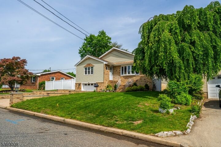 Property Photo:  201 Summit Ave  NJ 08863 