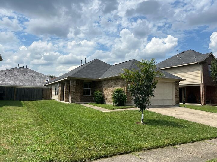 Property Photo:  3415 Maris Way  TX 77338 