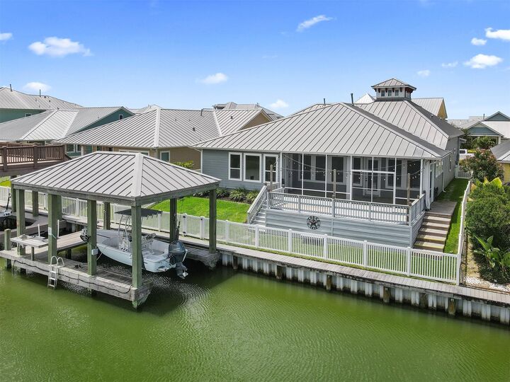 Property Photo:  5117 Brigantine Cay Court  TX 77590 