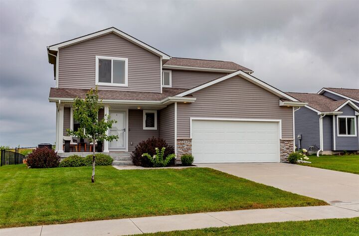 Property Photo:  3222 NW 29th Street  IA 50023 