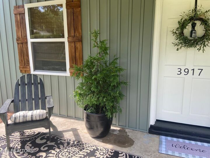 Property Photo: 3917 NE Acorn Drive TN 37918