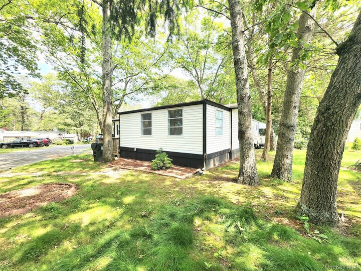 Property Photo: 525 Riverleigh Avenue 111 NY 11901