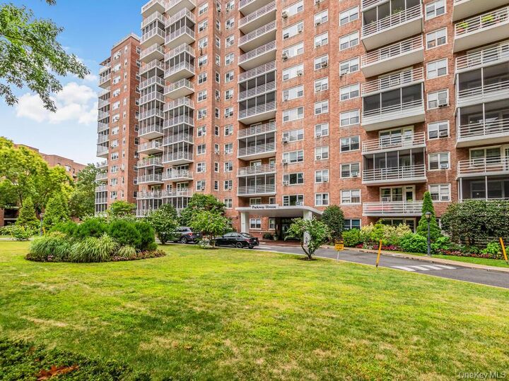 Property Photo: 3530 Henry Hudson Parkway 9A NY 10463