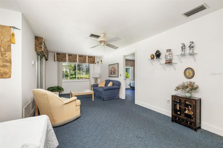 Property Photo: 4546 Pawnee Trail 195 FL 34233