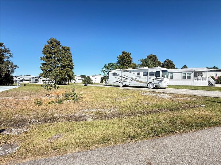 Property Photo: 5058 Shore Line Drive FL 33868