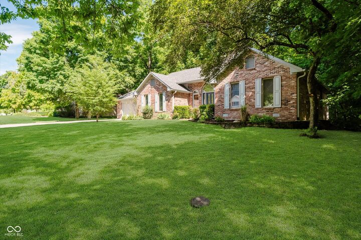 Property Photo:  10408 Fallen Oak Drive  IN 46239 