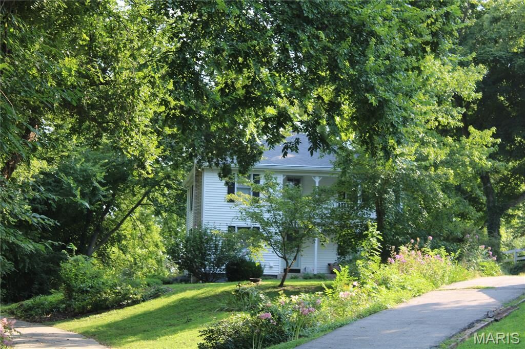 Property Photo:  1303 W Main Street  MO 63090 