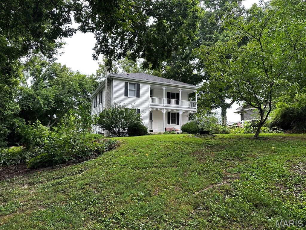 Property Photo: 1303 W Main Street MO 63090