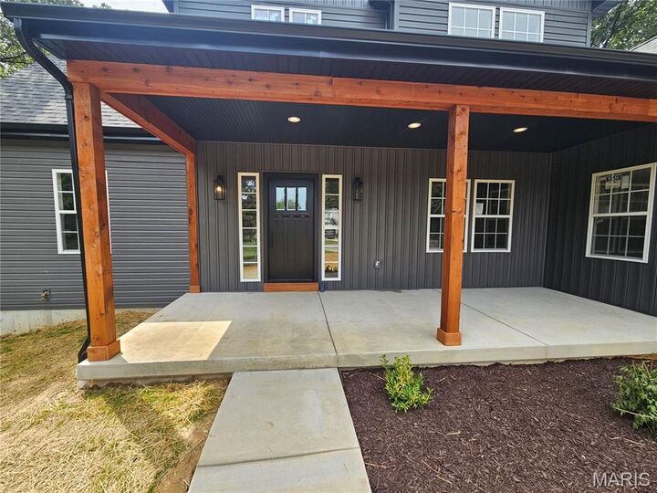 Property Photo: 229 Victor Court MO 63021