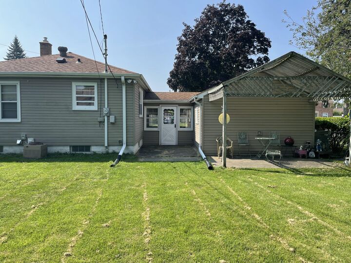 Property Photo: 2412 Dwight St WI 53403