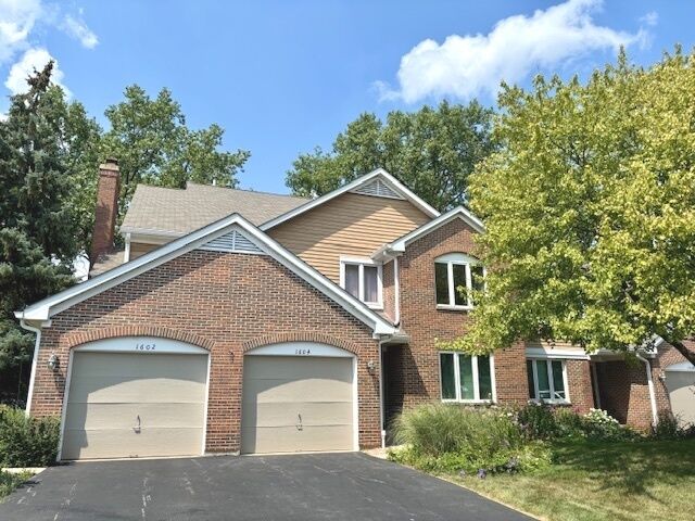 Property Photo:  1604 E Clayton Court  IL 60004 
