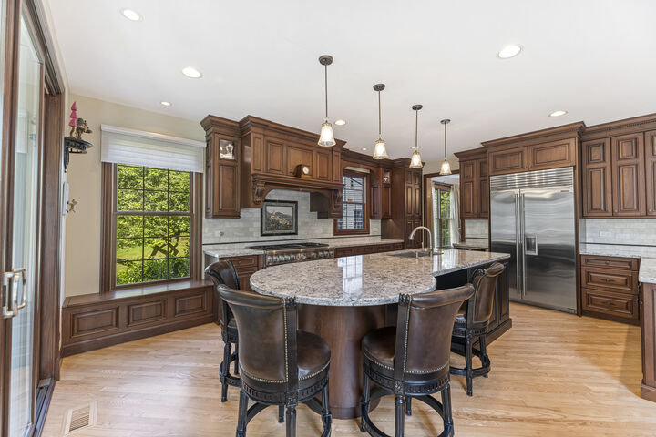 Property Photo:  28584 Ashford Court  IL 60044 