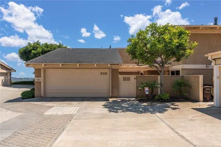 308 Avenida Adobe  San Clemente CA 92672 photo