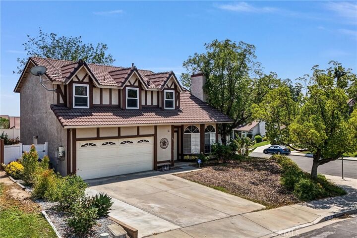 Property Photo:  24537 Meadow Grass Way  CA 92557 