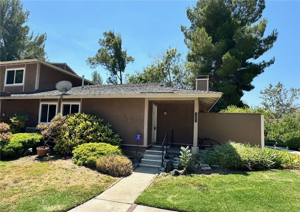 Property Photo:  28862 Conejo View Drive  CA 91301 