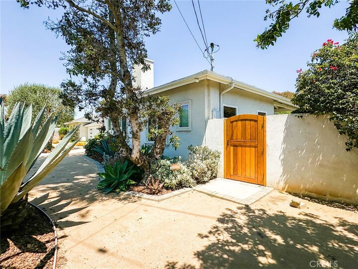 Property Photo:  1940 Whittier  CA 92627 