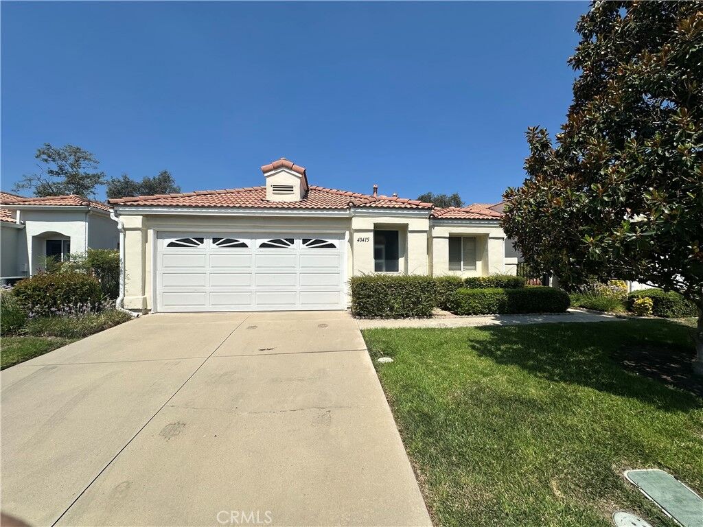 Property Photo: 40415 Via Francisco CA 92562