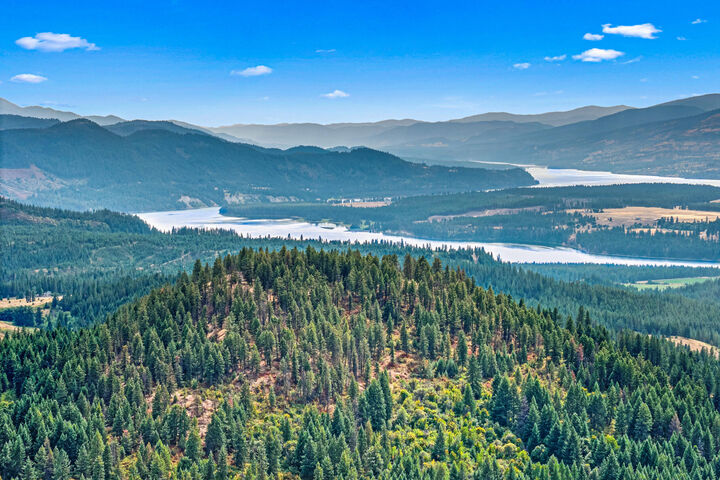 Property Photo:  1631 Bonanza Rd  WA 99126 
