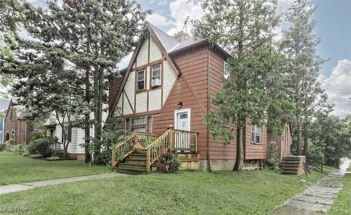 1292 Plainfield Road  Cleveland OH 44121 photo
